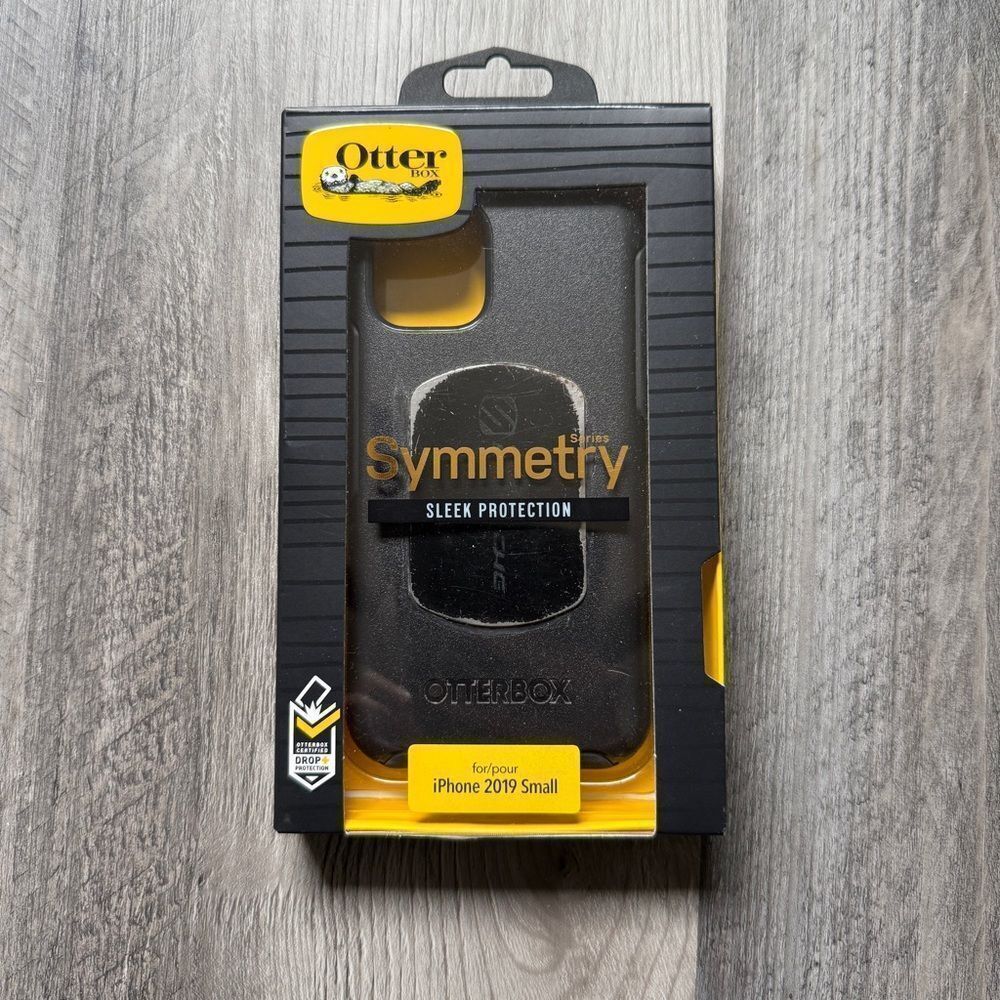 OtterBox iPhone 11 Pro Phone Case Black With Magnet Attached